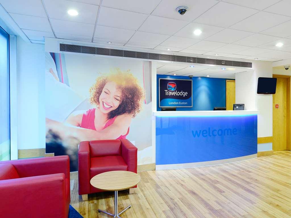 Travelodge London Euston Beltér fotó